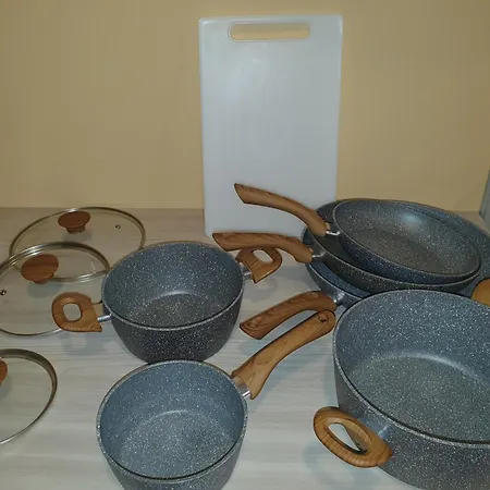 Azalea & Domo 3 Apartment