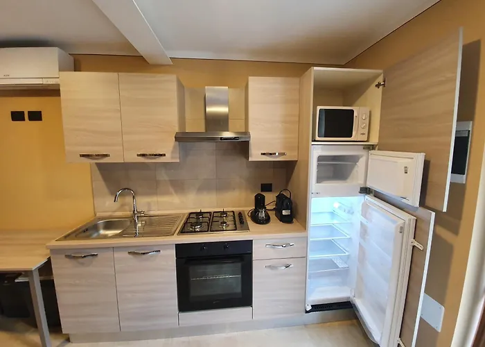 Azalea & Domo 3 Baveno