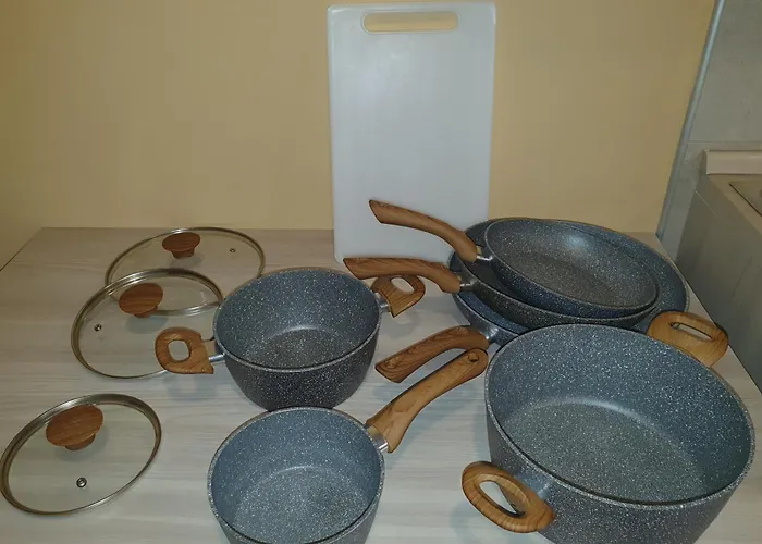 Azalea & Domo 3 Apartment